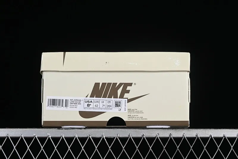 All categories Air Jordan Jordan series basketball shoes Air Jordan 1 Low Travis Scott x Air Jordan 1 Low OG AJ1 Joe 1 undercut low DM7866-200